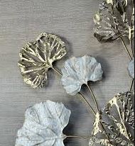 Modern Tasarımlarda Metal ve Parlak Detaylar Öne Çıkıyor